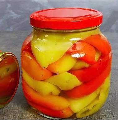 STARINSKI RECEPT: 50 godina pripremamo zimnicu od paprika na ovaj način – prvo moja baka, sada ja