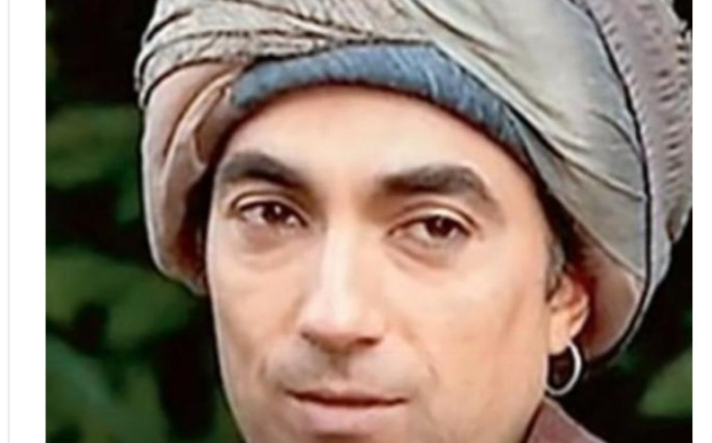 SJEĆATE LI SE ZUMBUL AGE, danas ima 47 godina i izgleda SKROZ DRUGAČIJE: Duga sijeda kosa i brada, žene se raspametile