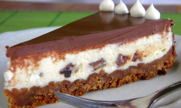 Neodoljiva čokoladna Torta: Fantastična kombinacija okusa plazma i oreo keksa