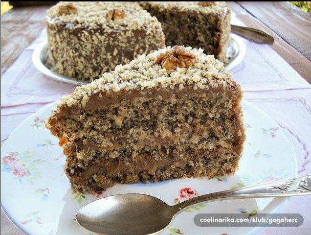 RETRO KARAMEL TORTA S ORASIMA: Od sastojaka koji su se koristili i prije pola stoljeća