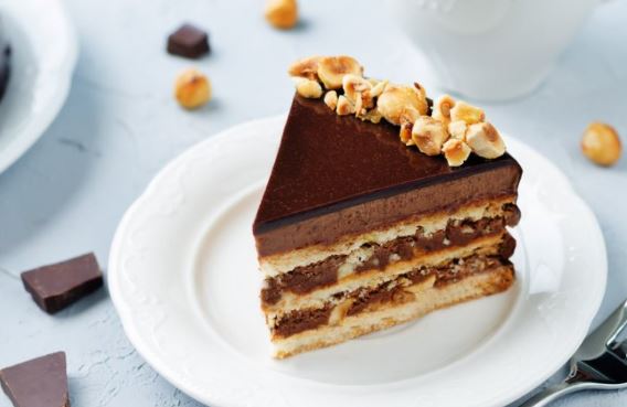 ČUVENA ŠIRLI TEMPL TORTA BOŽANSTVENOG UKUSA: Čokoladna fantazija od torte koju će vaši ukućani prosto obožavati