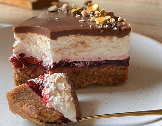 Kremasta, ukusna i brza za pripremu – Za ovaj kolač su svi tražili recept!
